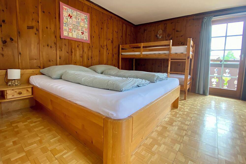 Ganze Wohnung, Apartment \"Emerald\" in der traditionellen österreichischen Chalet in Bramberg am Wildkogel, Pinzgau