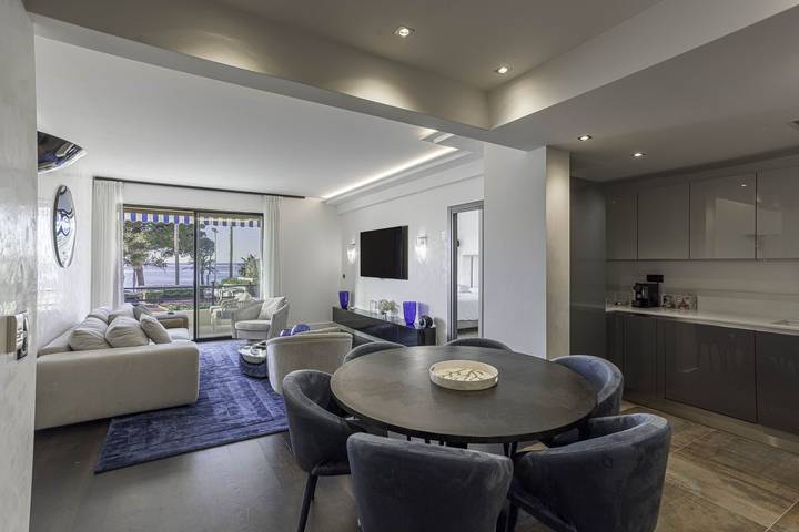 Entire apartment, Palais Des Iles - La Croisette in Cannes, Mediterranean Coast (France)