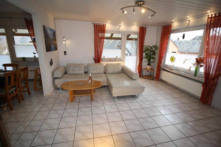 Ferienwohnung für 5 Personen, mit Garten und Ausblick sowie Seeblick in Bremm - 3