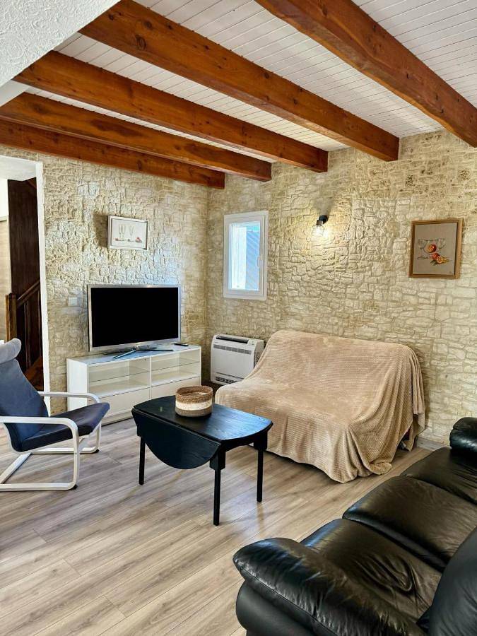 Appartement entier, Three-Bedroom Apartment in La Bréole, Région de Barcelonnette