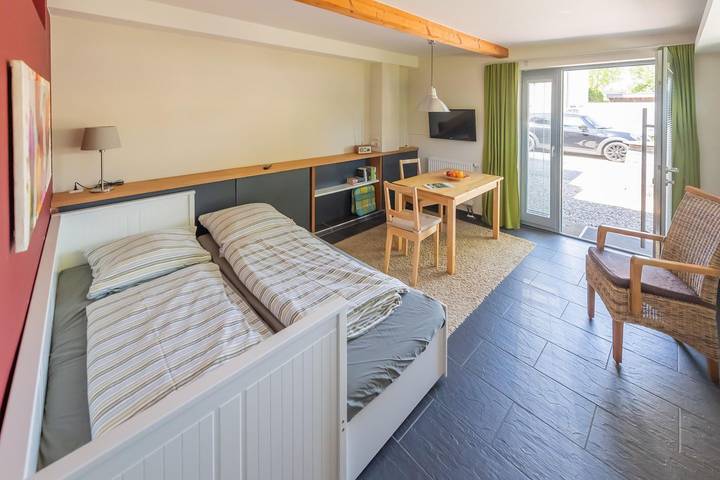 Ganze Wohnung, Gemütliches 28m² Appartement mit Terrasse für 2 Personen in Heiligendamm, Rostock und Umgebung