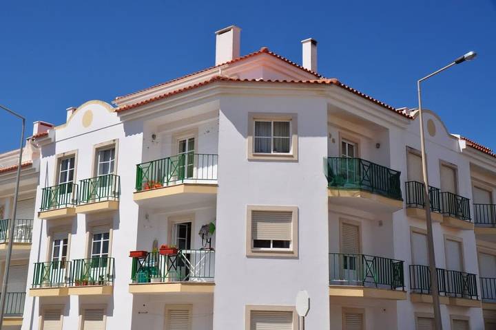 Casa de férias para 6 pessoas, com Jardim em Lourinhã