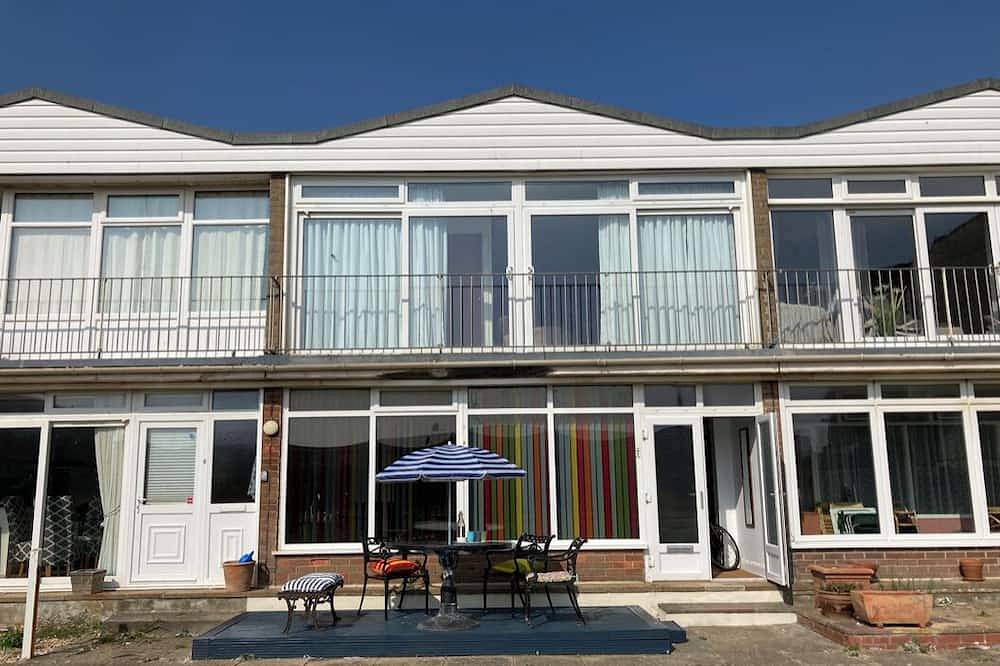 Apartment for 4 People in West Bay, Jurassic Coast