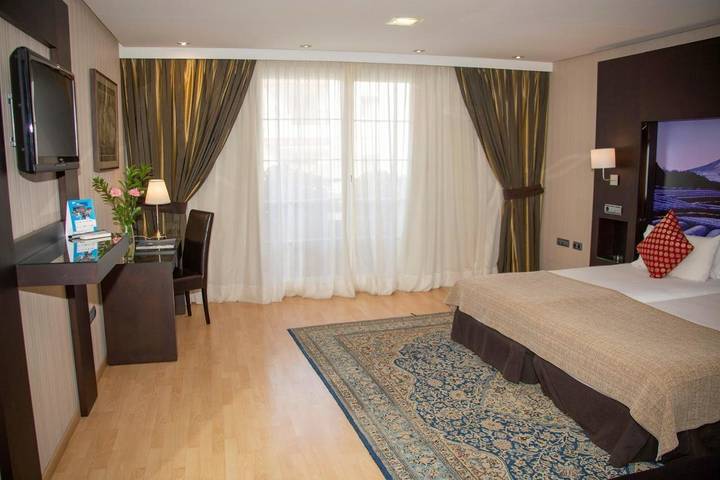 Hôtel pour 10 personnes, avec terrasse à Ceuta - 2