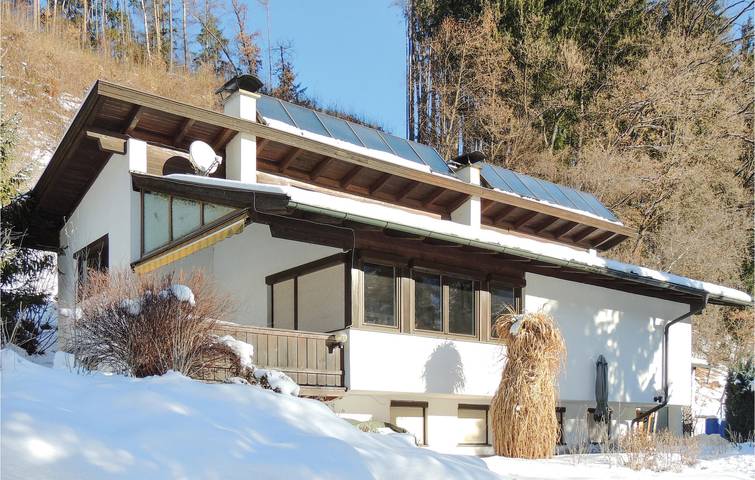 Moderne 165qm Wohnung: Parkplatz, Terrasse & WiFi - 2km nach Tulfes in Tuxer Alpen, Tulfes