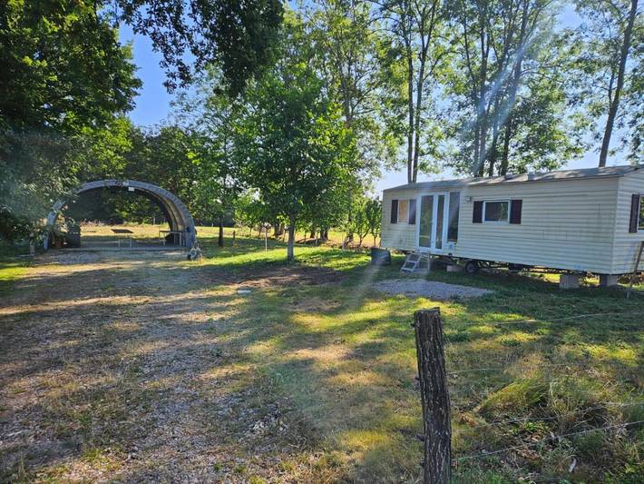Maison de campagne pour 6 personnes, avec jardin et vue à Auxy