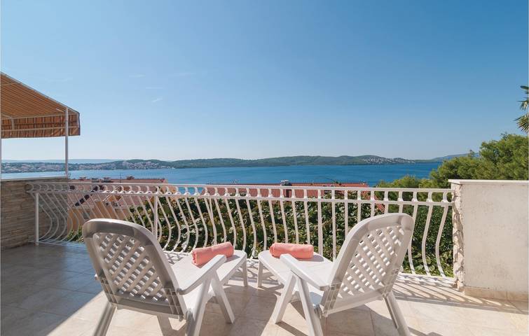 Ferienwohnung für 6 Personen, mit Terrasse in Trogir - 4