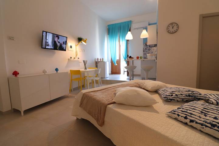 Hel lejlighed, Cozy Holiday Apartment "Casa Vacanze Maya" with Balcony in Otranto, Otranto Området