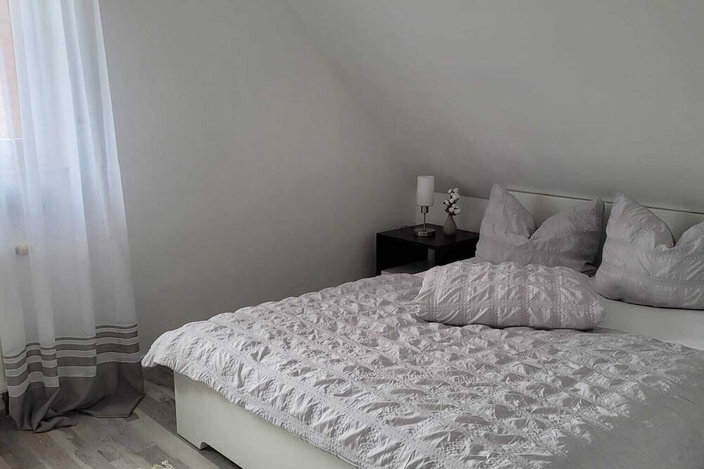 Gemütliches Ferienhaus direkt am See nähe Winterswijk in Borken, Münsterland