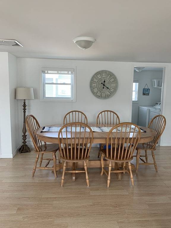 Luxury Lavallette beach block home steps from ocean! Sleeps 13 in Toms River, Ocean County