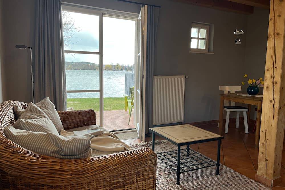 Ferienhaus  Möllen  direkt am Wasser * Hund * Garten - Möllen in Krakow am See, Mecklenburgische Seenplatte