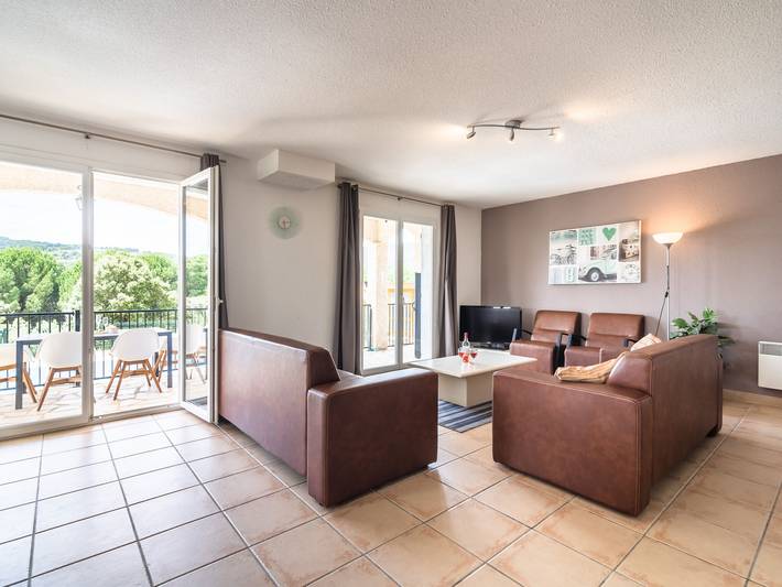 Location de vacances pour 6 personnes, avec terrasse et piscine, adapté aux familles à Félines-Minervois - 3