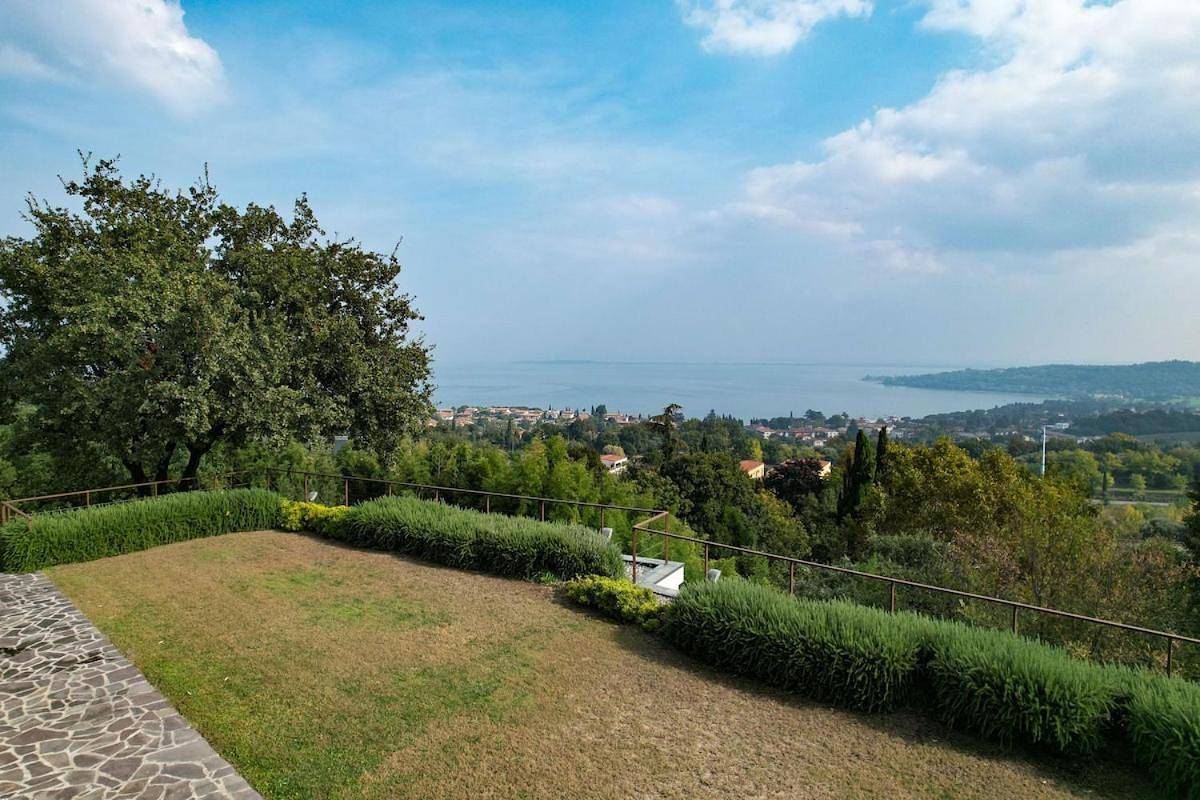 Villa Mirador in Padenghe sul Garda, Prealpi Gardesane