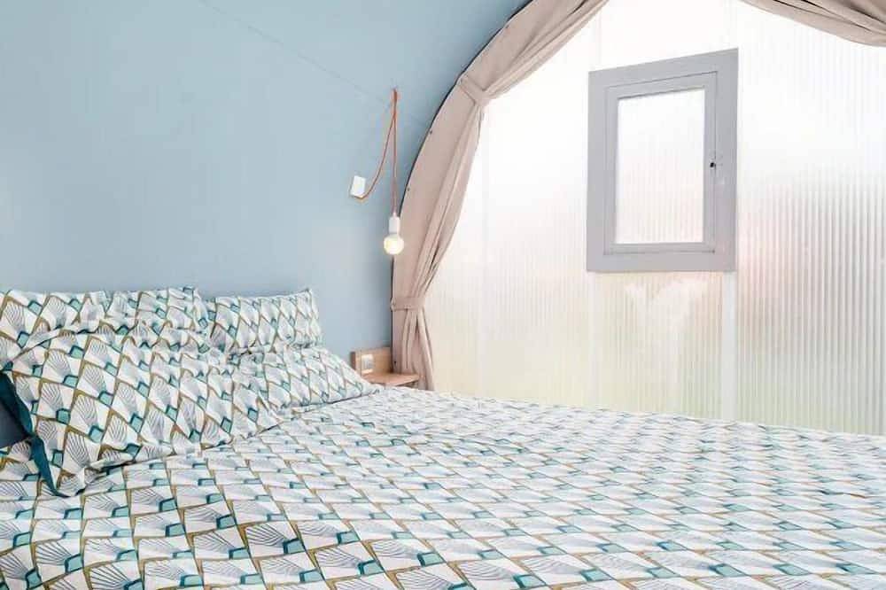 Zecamping 3* piscine chauffée pet friendly roulotte 17m2 4 pers in Huelgoat, Châteaulin und Umgebung