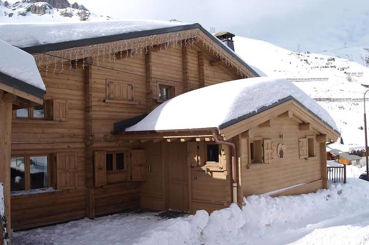 Maison pour 15 personnes, avec balcon ainsi que jacuzzi et sauna à Tignes
