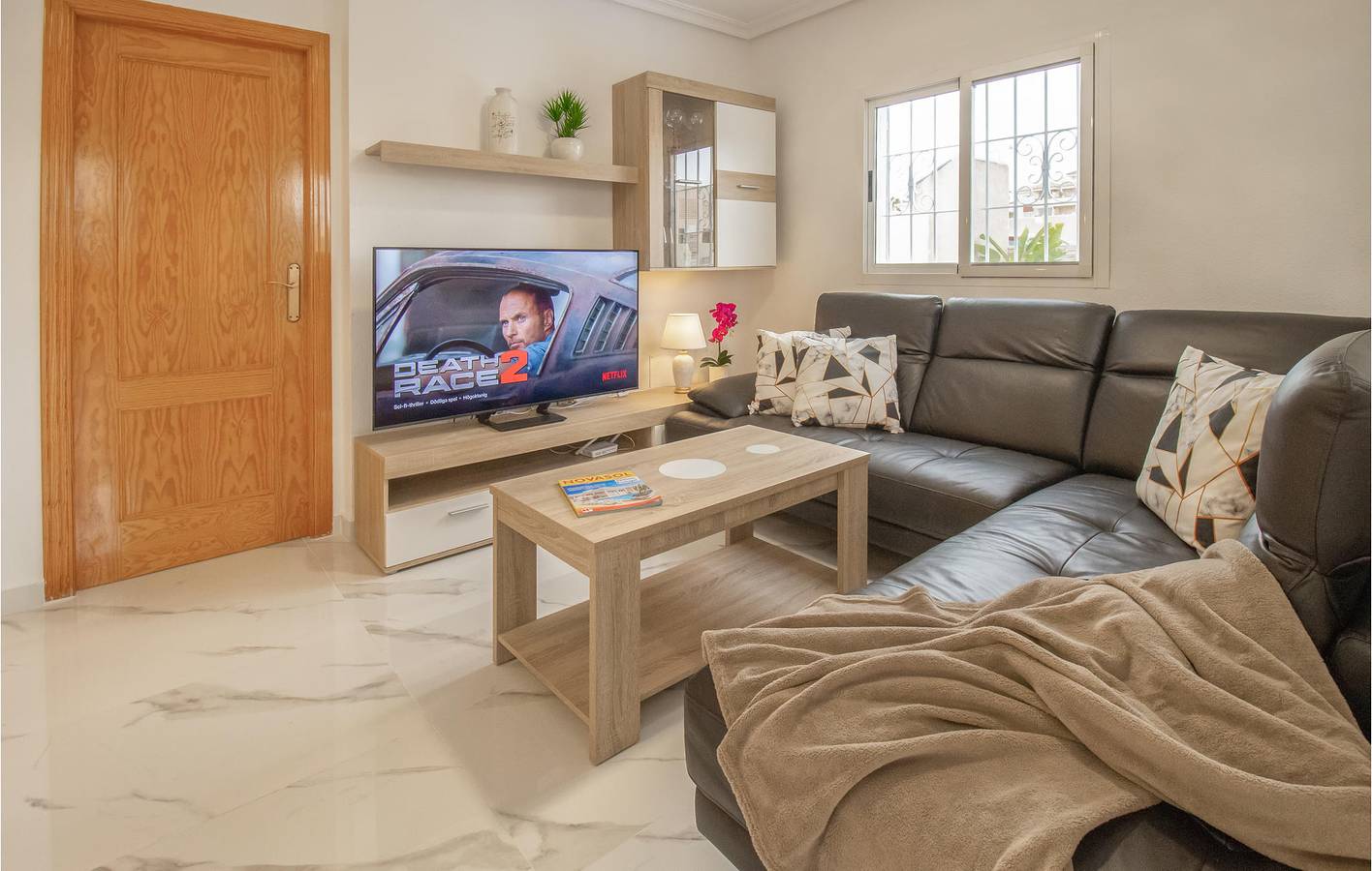 Feriehus for 8 personer med badebasseng in Orihuela, Costa Blanca