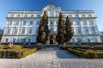 Hotel für 3 Personen, mit Terrasse und Garten sowie Seeblick in Salzburg