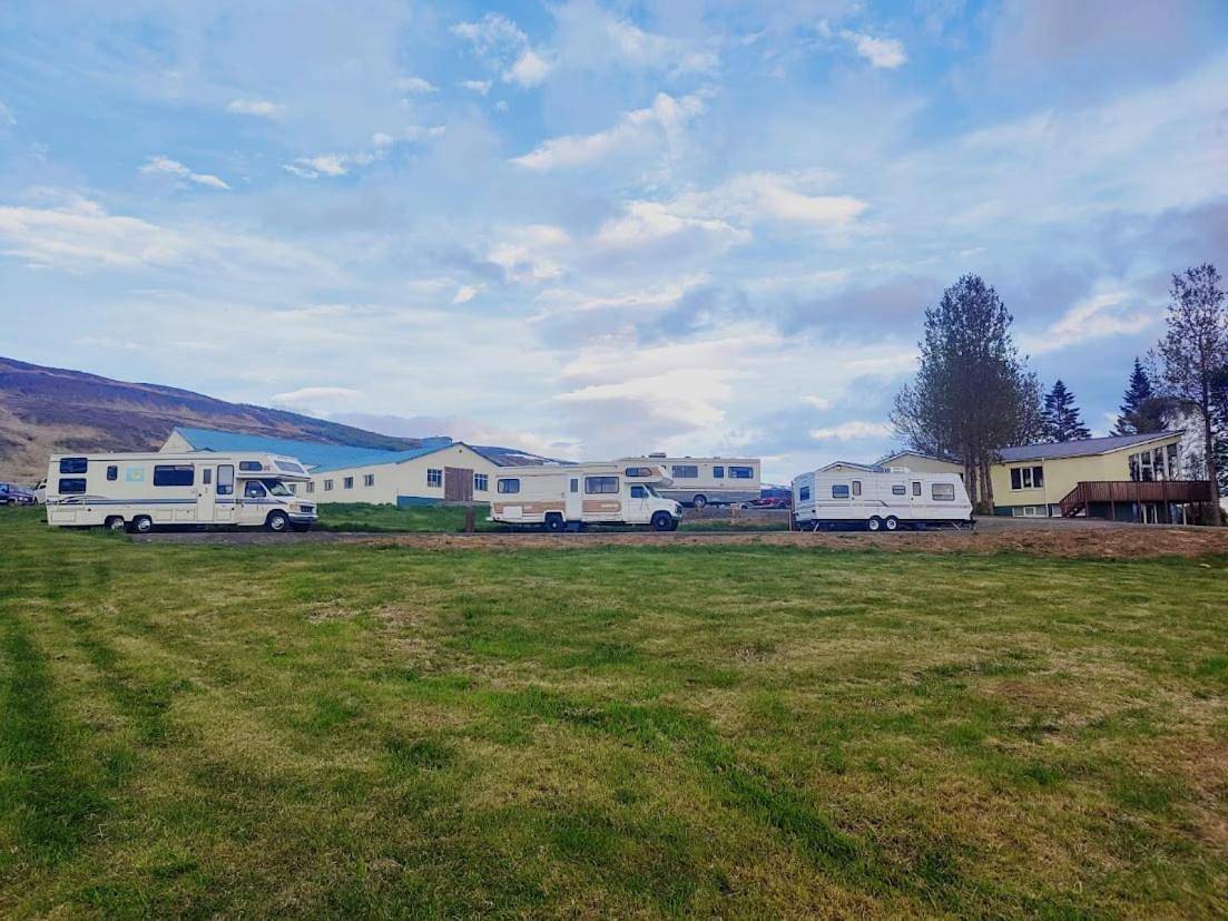 American Rv Jamboree - farmstay in Svalbarðstrandarhreppur, Norðurland Eystra
