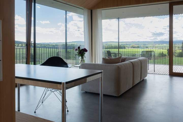 Appartement entier, Appartement calme avec vue panoramique sur la verdure, deux balcons et parking in Donaueschingen, Forêt-Noire centrale