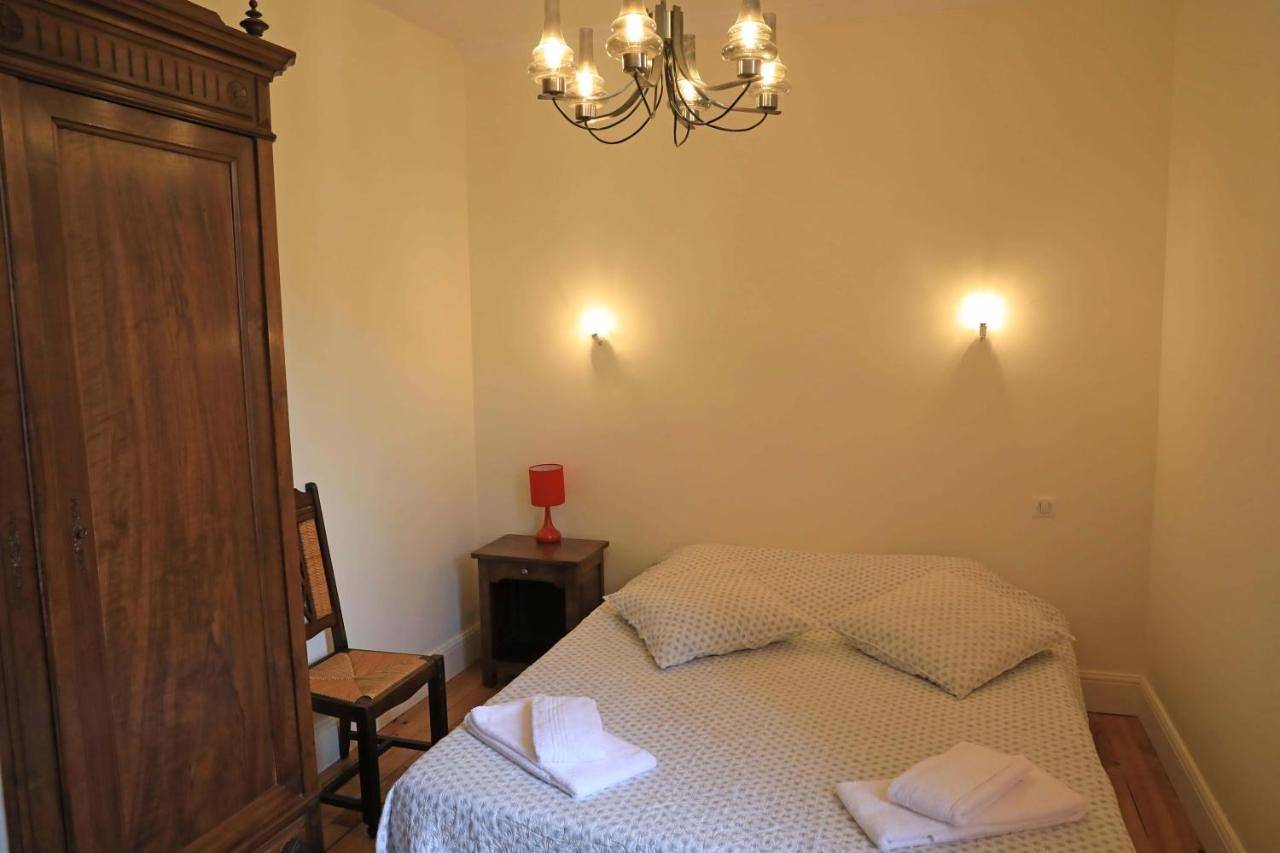 Four-Bedroom House in Entraygues-sur-Truyère, Parc naturel régional de l'Aubrac