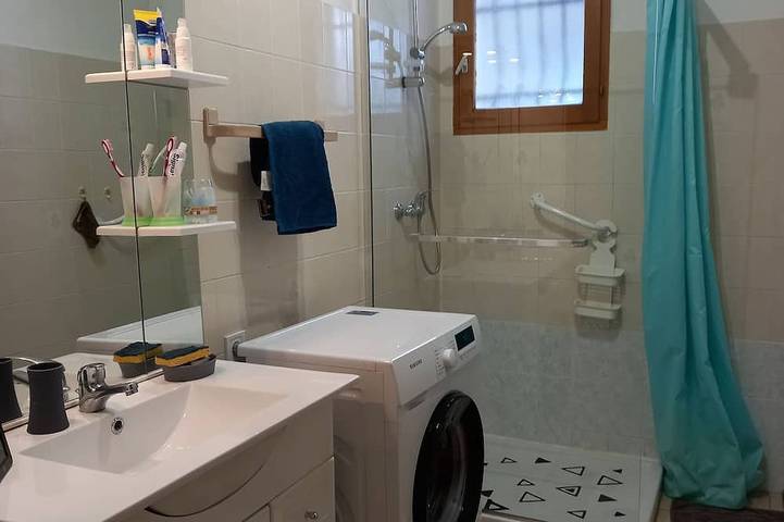 Location de vacances pour 6 personnes, avec jardin à Laroque (Hérault) - 4