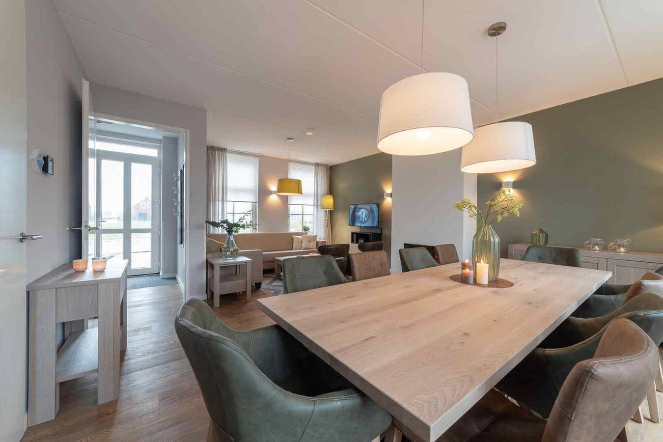 Luxus 8 Personen Wellness Ferienwohnung in Colijnsplaat mit Privat Sauna. in Colijnsplaat, Zeeuwse Kust
