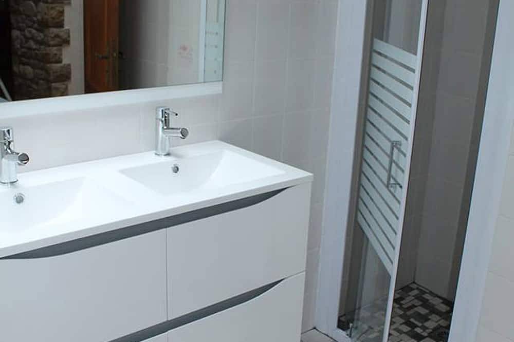 Pequeña y encantadora casa de campo La Maison Du Bonheur in Mégrit, Región de Dinan