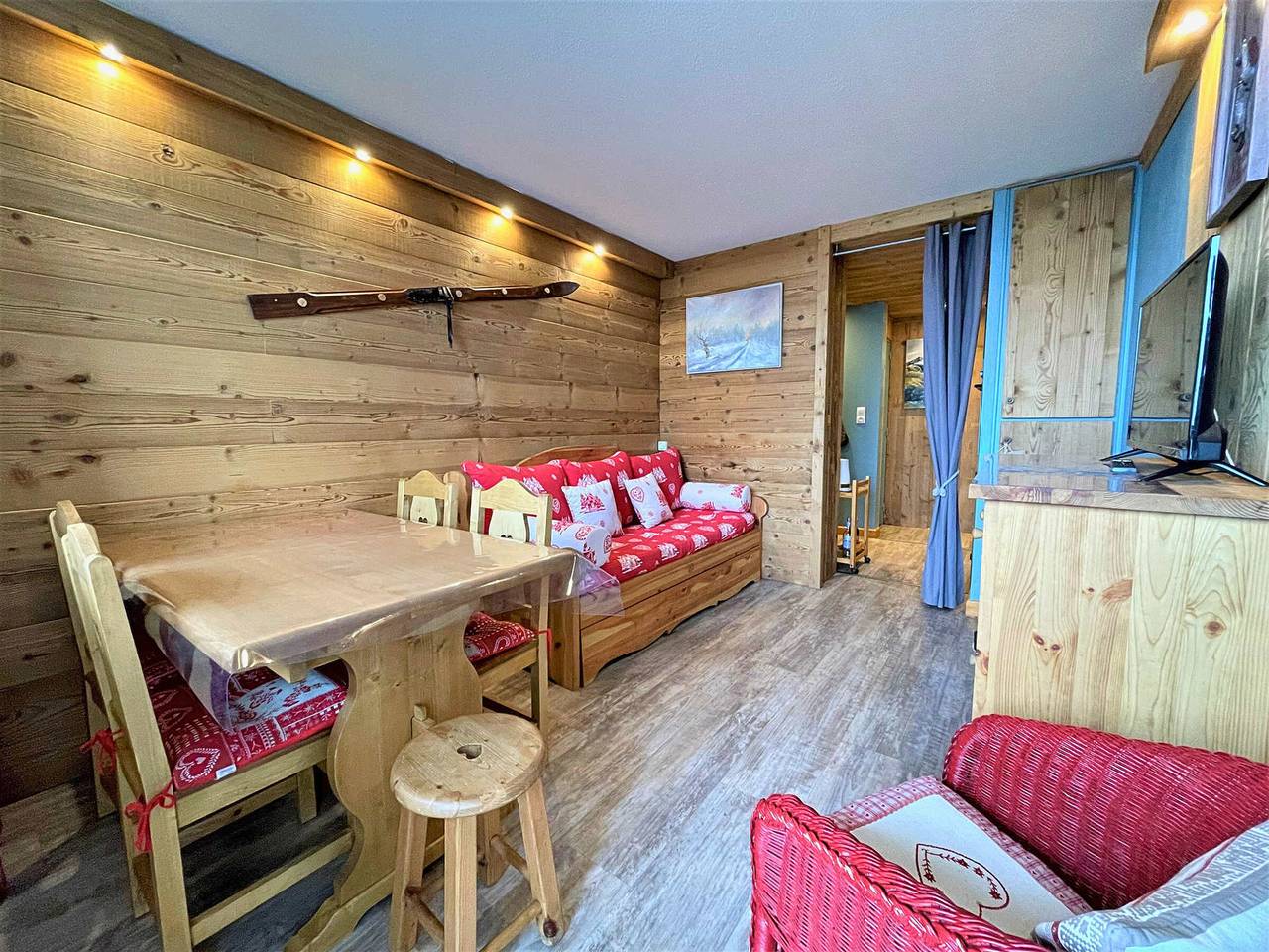 Ganze Wohnung, Appartement für 5 Personen mit ausgestatteter Küche direkt an den Pisten in Les Menuires, Saint-Martin-de-Belleville