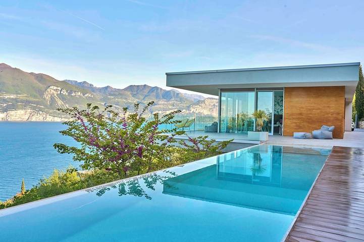 Villa pour 6 personnes, avec balcon à Brenzone