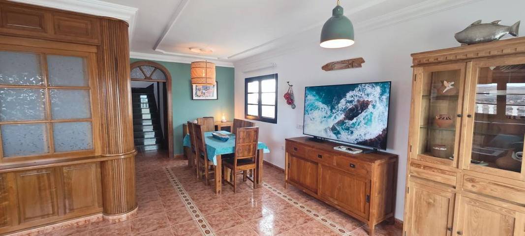 Location de vacances pour 8 personnes, avec vue et jardin, animaux acceptés à La Santa - 2