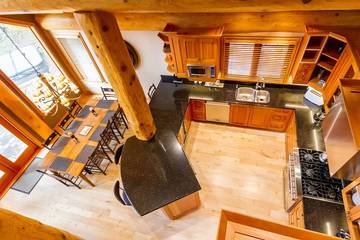 Holiday Home for 12 People in Whistler, Whistler Blackcomb, Photo 4