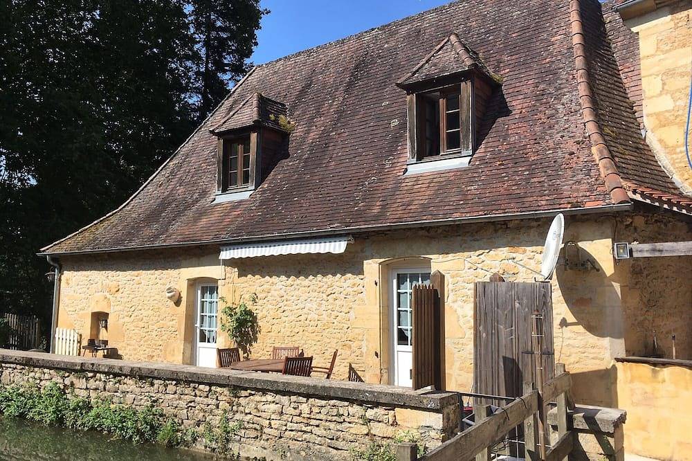 Moulin aux Ans, gîte de charme dans une ancienne école in Archignac, Périgord Noir