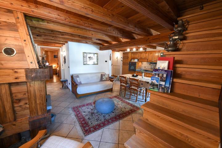 Hel lejlighed, 'Maison Elie' Apartment with Mountain View, Balcony and Wi-Fi in Vieyes, Comune di Aymavilles