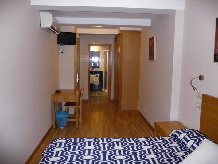 Maison d’hôte pour 2 personnes, avec terrasse ainsi que vue et jardin à Saint-Jacques-de-Compostelle - 2