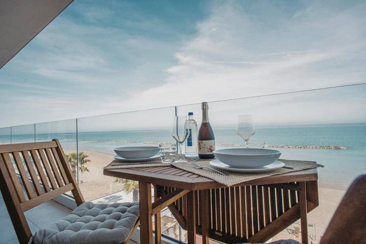 Hôtel pour 5 personnes, avec vue et balcon à Cupra Marittima - 2