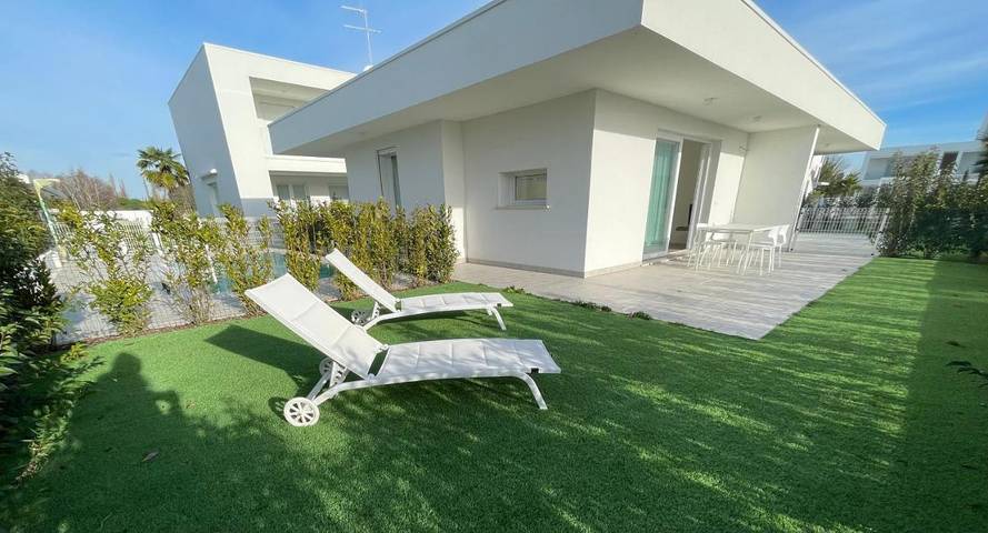 Apartamento de vacaciones para 4 personas, con vistas además de jardín y piscina - 1