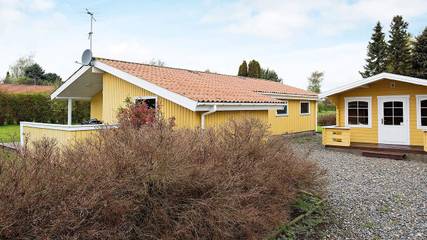 Ferienhaus für 8 Personen, mit Sauna und Terrasse auf Møn