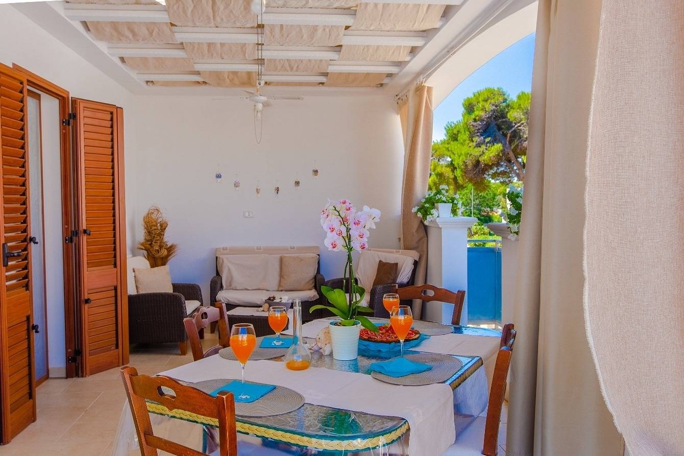 Appartamento intero, Appartamento vacanze per 4 persone con balcone in Lido Specchiolla, Carovigno