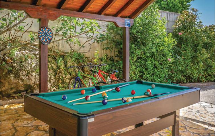 Gemütliche 155 m² große Wohnung mit WLAN, Klimaanlage, Parkplatz und Terrasse in Imotski, Makarska Riviera