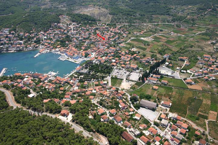 Gîte pour 3 personnes, avec vue et terrasse à Jelsa