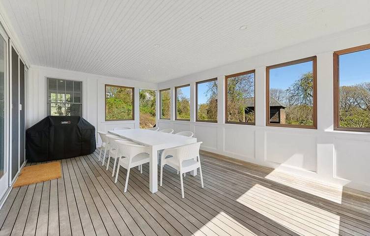 Vacation house for 9 people, with yard and balcony in Montauk