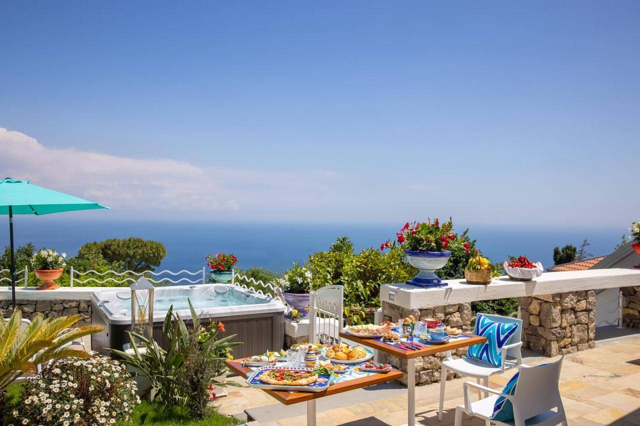 Yourhome - Villa Veronica Luxury Suites in Amalfi coast in Piano di Sorrento, Sorrento Coast