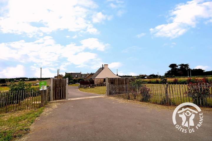 Gîte pour 6 personnes, avec jardin et vue à Saint-Coulomb - 3