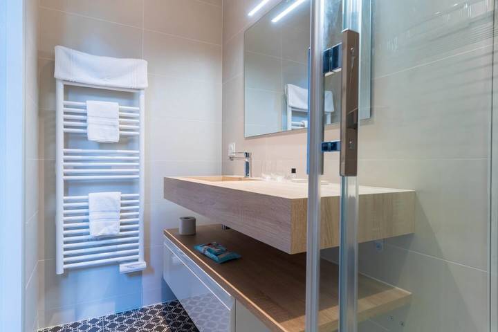 Apartamento vacacional entero, Chambre Carcalla, balcón privado y clima in Burdeos, Región de Burdeos