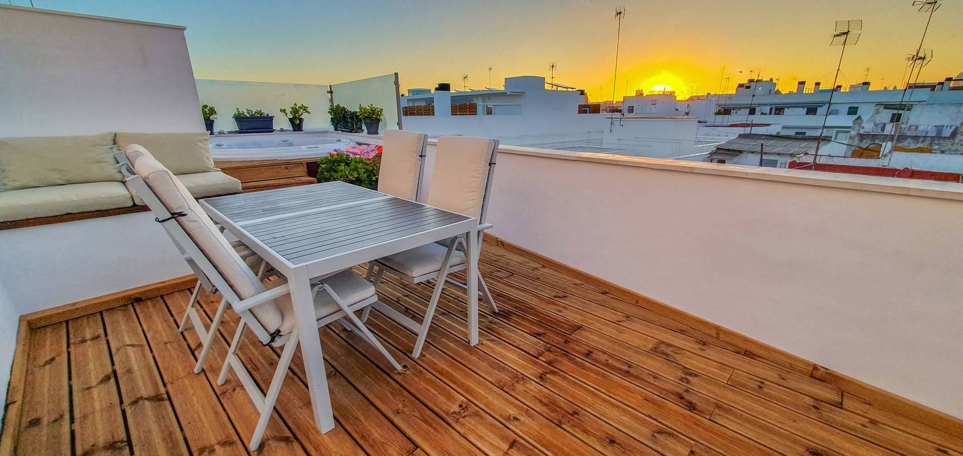Appartement entier, Appartement de vacances pour 4 personnes avec terrasse in La Vina, Cadix
