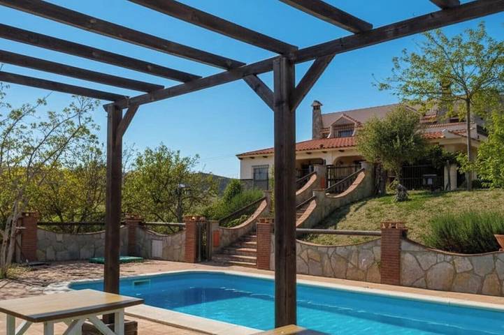 Villa für 12 Personen, mit Balkon - 1