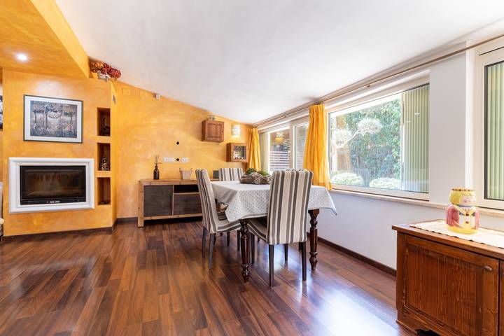 Villa 'Lorenz' con terrazza privata, giardino privato e aria condizionata in Putignano, Provincia di Bari