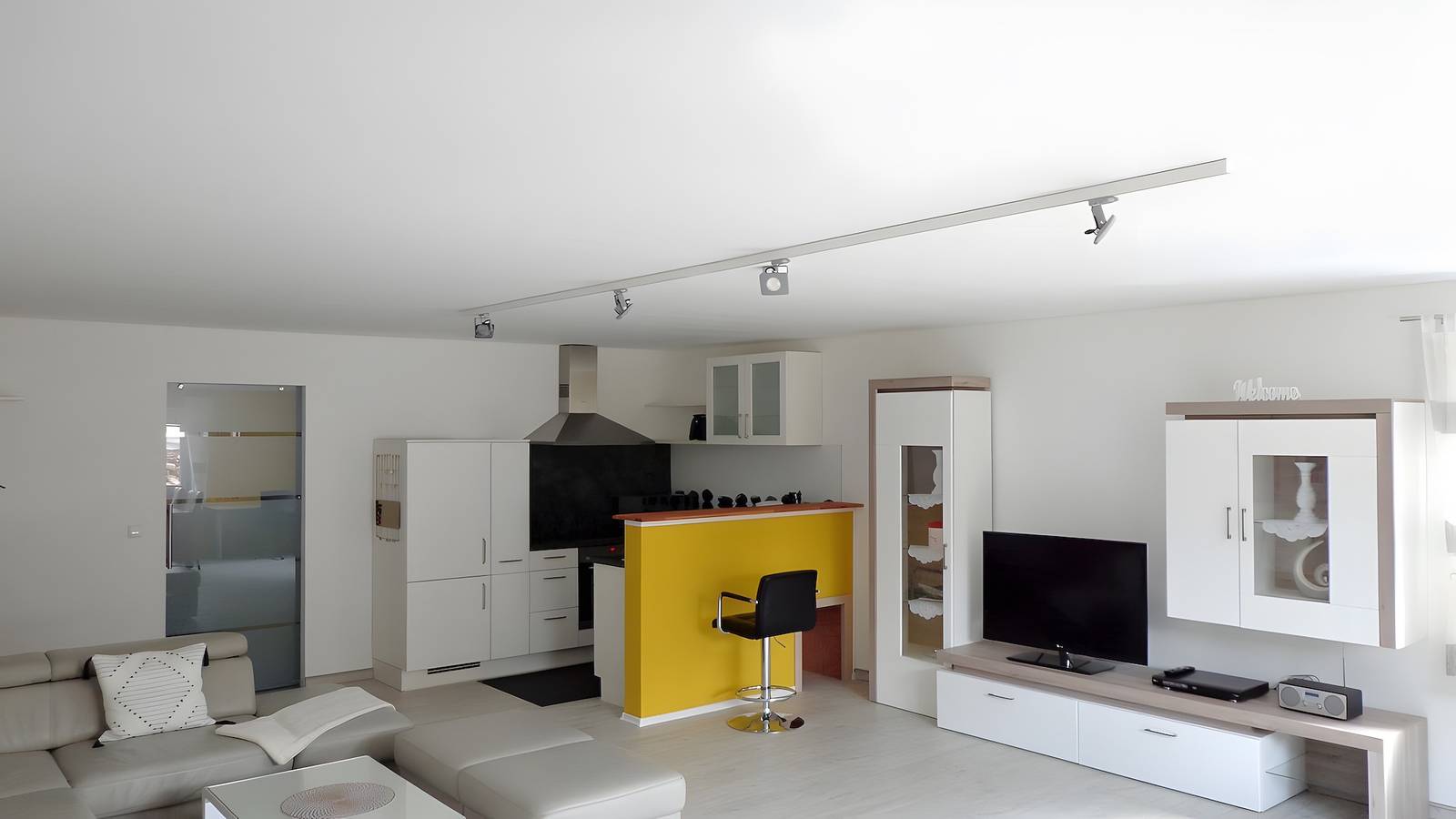 Apartamento entero, Apartamento 'Fewo Franken' con jardín compartido y Wi-Fi in Goldkronach, Frankenalb