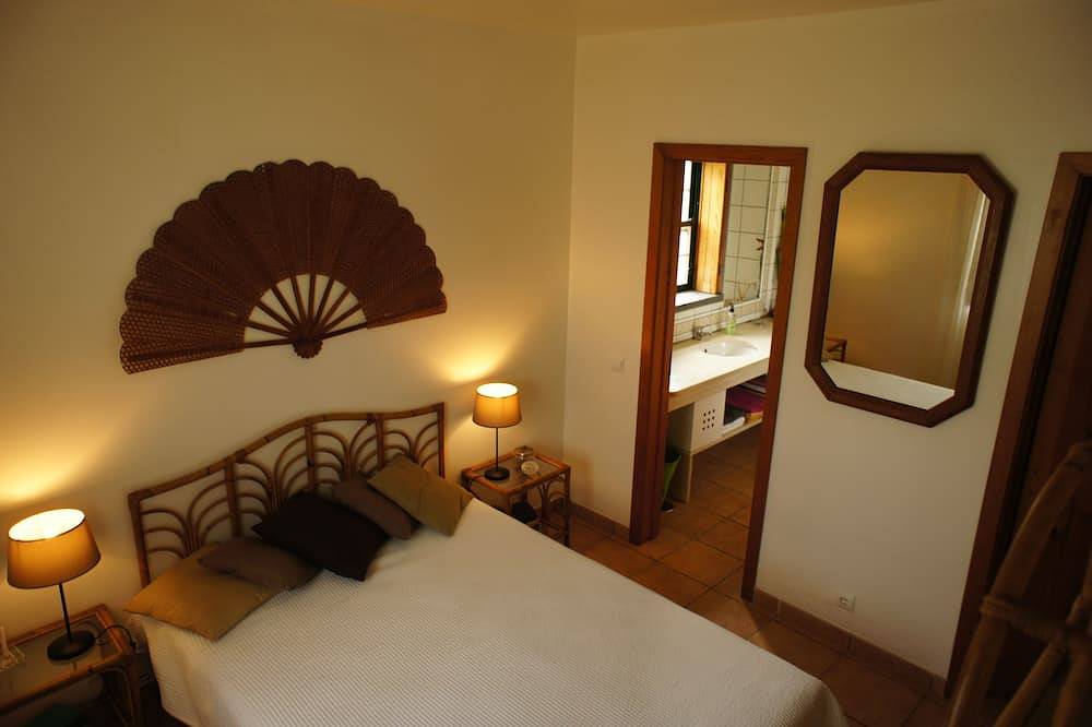 Haus, Villa in Meeresnähe, für Ferien in Biscoitos (Insel Terceira) in Biscoitos, Terceira (Azoren)