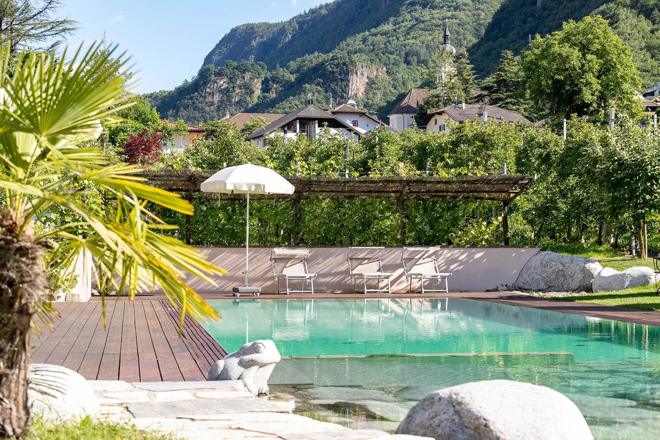 Ganze Wohnung, Familien-Logenplatz am Dorfplatz in Nals, Nonsberggruppe
